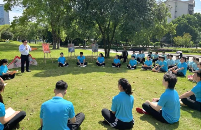 教育部開展人工智能助推教師隊伍建設試點工作集中調研